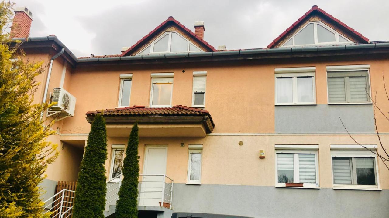 Apartament Akacvirag Apartman Siófok Zewnętrze zdjęcie